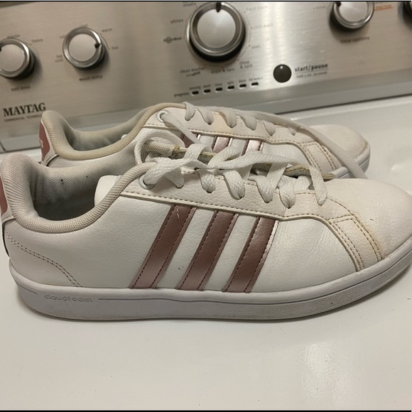 Rose Gold Adidas - Picture 2 of 4